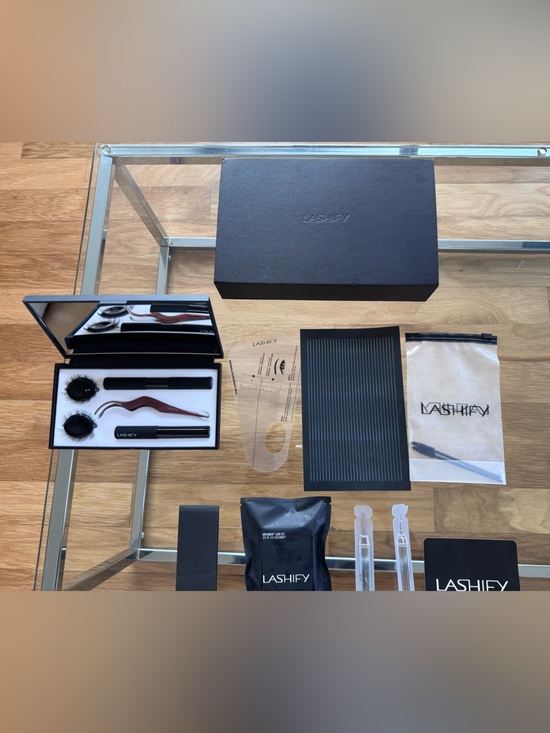 LASHIFY Other - LASHIFY Professional Lash Kit - Black